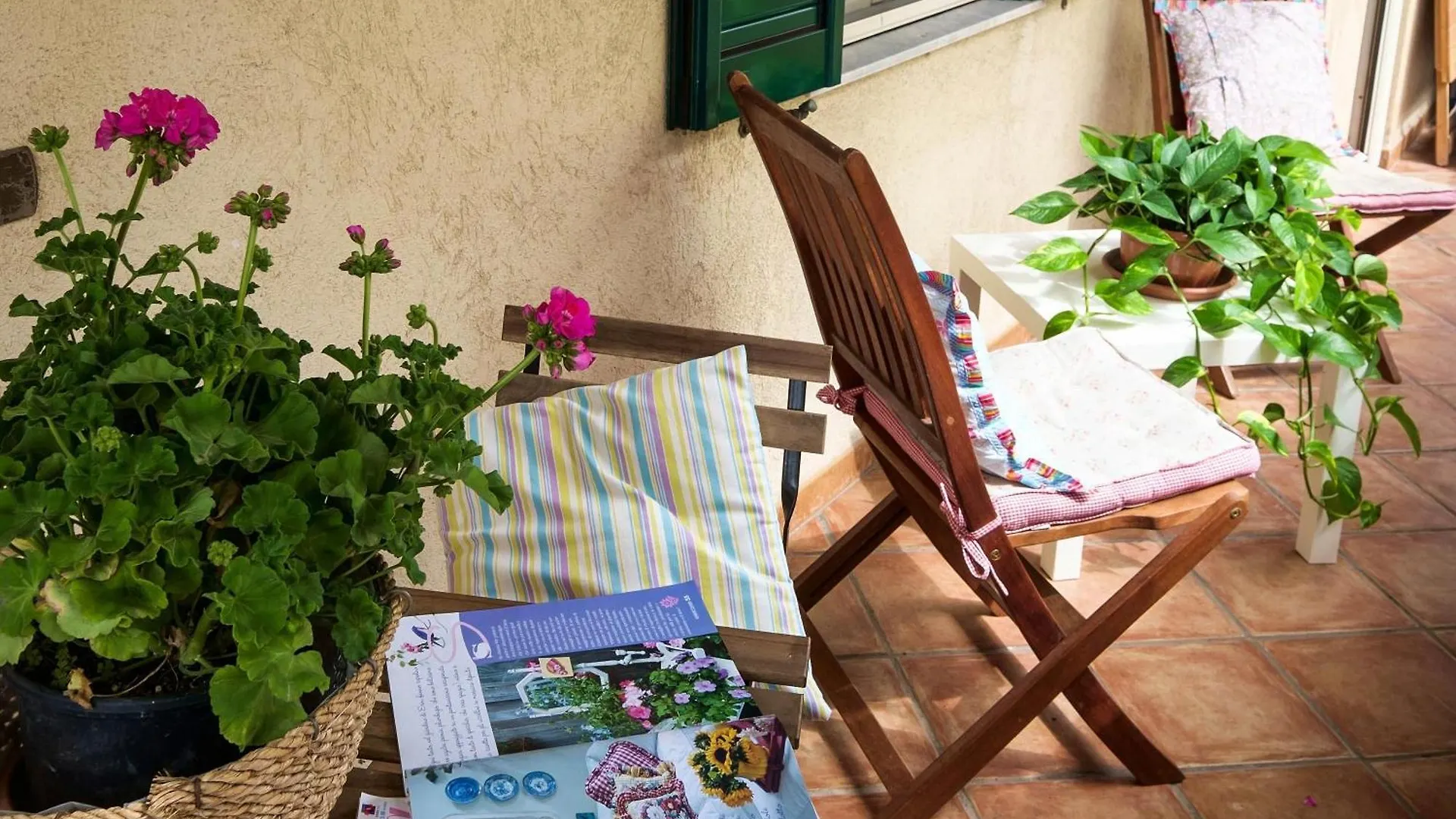 Ferienwohnung In Palermo Mit Moeblierter Terrasse Italy